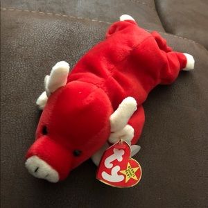 EXTREMELY RARE Snort the bull beanie baby. Tag still attached, not used.